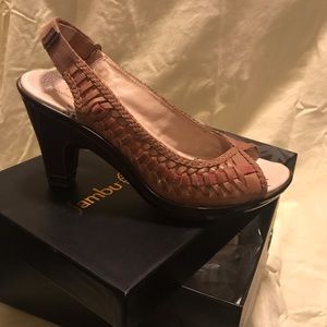 New in Bix Jambu heel